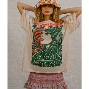 Urban Outfitters Jefferson Airplane oversize tee. Size S/M